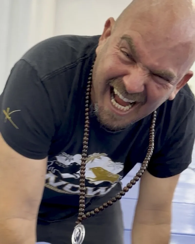 שלב הצחוק, רגע של שמחה משותפת