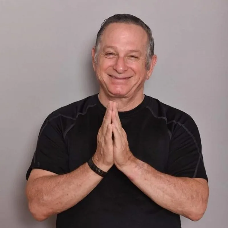 פרופ' ירון זיו, מנחה מדיטציית אום בישראל